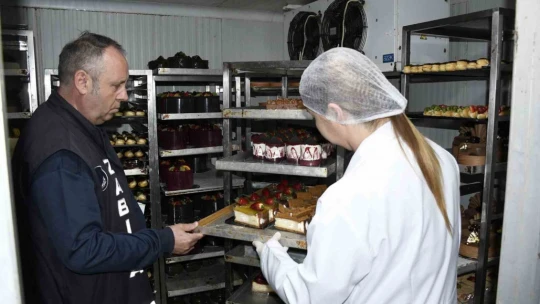 Kuşadası Belediyesi'nden fırınlara Ramazan denetimi
