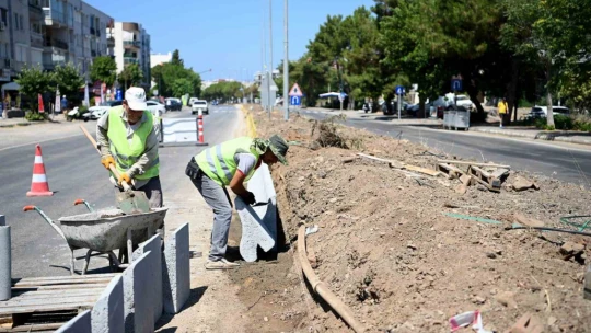 Kuşadası Belediyesi'nden Güzelçamlı'ya hizmet seferberliği