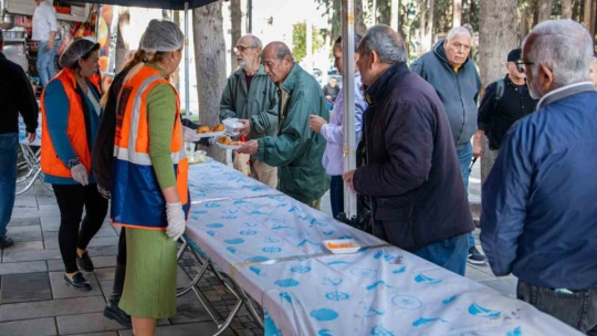 Kuşadası Belediyesi'nden şehitler için lokma hayrı