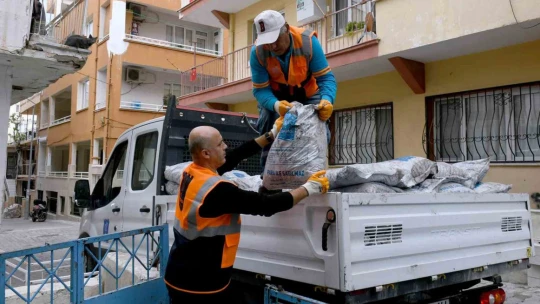 Kuşadası Belediyesi'nden vatandaşlara kış desteği