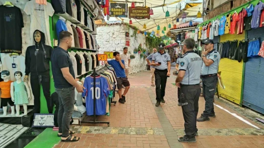 Kuşadası Belediyesi sıfır işgaliyeden taviz vermiyor