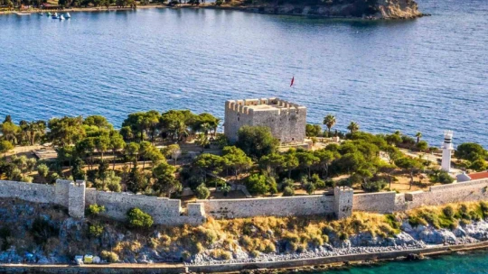 Kuşadası Deniz Ticaret Tarihi Müzesi'ne yoğun ilgi