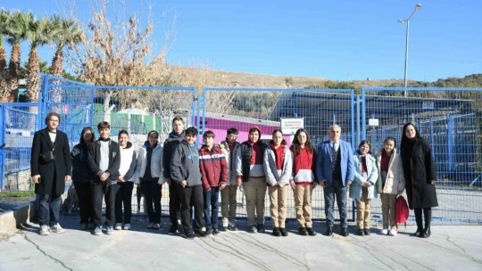 Kuşadası Evcil Hayvan Bakım ve Rehabilitasyon Merkezi, öğrencileri ağırladı