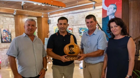 Kuşadası İbramaki Sanat Galerisi, el sanatları sergisine ev sahipliği yapıyor