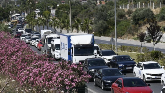 Kuşadası Kurban Bayramı'nda tatilcilerin akınına uğradı