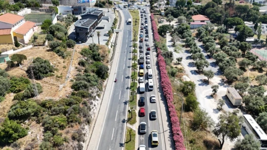 Kuşadası Kurban Bayramı'nda tatilcilerin akınına uğradı