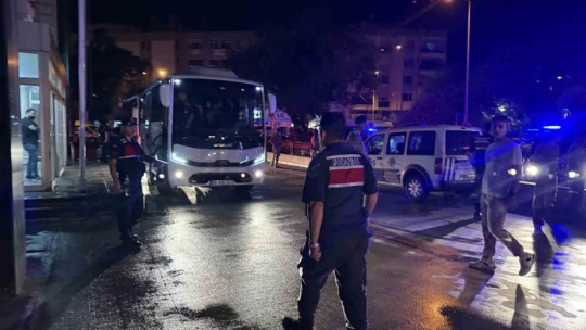 Kuşadası merkezli dev operasyon: 1,1 milyar TL'lik dolandırıcılık zinciri çökertildi