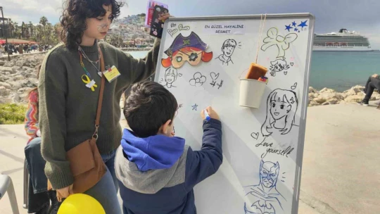 Kuşadası'nda 'Erken Tanı, Sağlıklı Gelecek' etkinliği fark oluşturdu