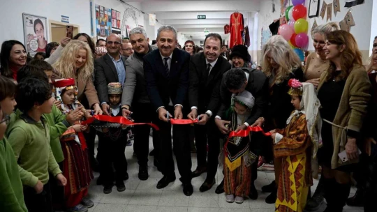 Kuşadası'nda 'Yerli Malı Haftası'nda' öğrencilerden renkli etkinlik