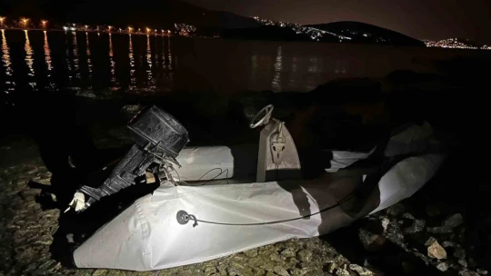 Kuşadası'nda 5 düzensiz göçmen ve 4 organizatör kaçamadan yakalandı