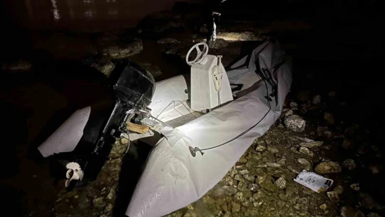 Kuşadası'nda 5 düzensiz göçmen ve 4 organizatör kaçamadan yakalandı