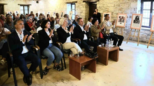 Kuşadası'nda Atatürk ile ilgili söyleşi düzenlendi