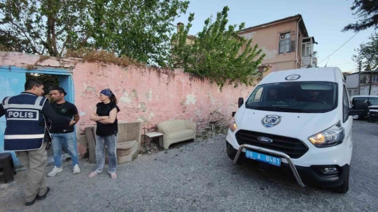 Kuşadası'nda aynı mahallede iki şüpheli ölüm