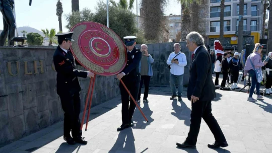 Kuşadası'nda Çanakkale Zaferi'nin yıl dönümü kutlandı