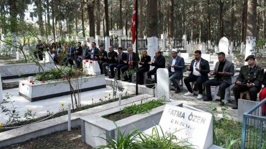 Kuşadası'nda Çanakkale Zaferi'nin yıl dönümü kutlandı