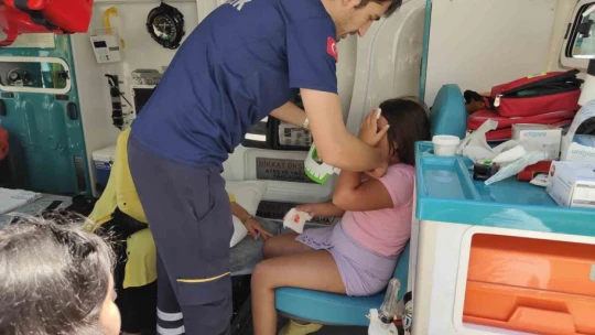 Kuşadası'nda freni tutmayan araç kazaya neden oldu: 5 yaralı