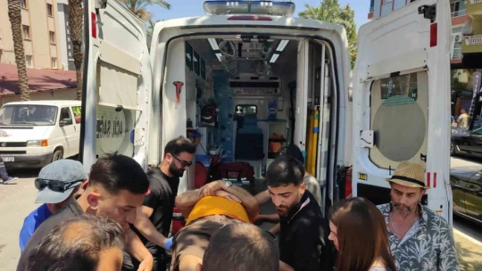Kuşadası'nda freni tutmayan araç kazaya neden oldu: 5 yaralı