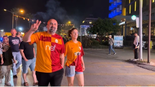 Kuşadası'nda Galatasaray coşkusu