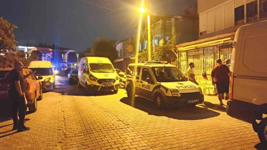 Kuşadası'nda iş yerinde ölü bulundu