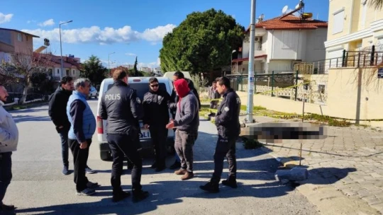 Kuşadası'nda kaldırımda yere yığılan zihinsel engelli şahıs hayatını kaybetti