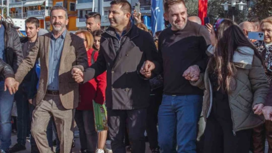 Kuşadası'nda Karadeniz rüzgarı esti