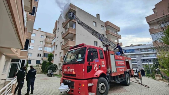 Kuşadası'nda korkutan yangın