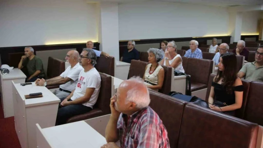 Kuşadası'nda nüfus artışı masaya yatırıldı
