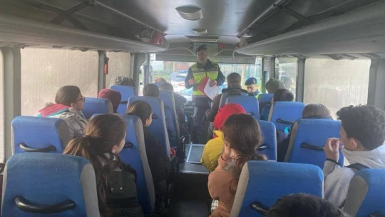 Kuşadası'nda öğrencilere trafik eğitimi verildi