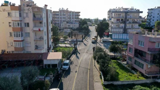 Kuşadası'nda okul yolları güvenli hale getiriliyor