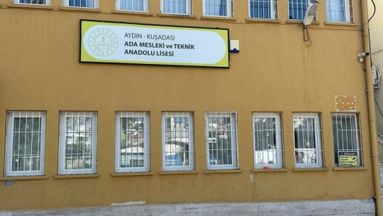 Kuşadası'nda okullar Denetimli Serbestlik iş birliğiyle yenilendi