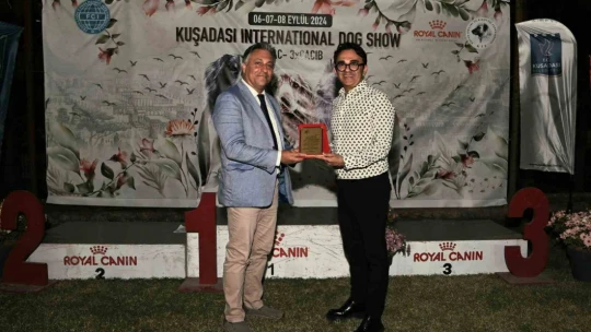 Kuşadası'nda renkli köpek şöleni: 'International Dog Show' sona erdi