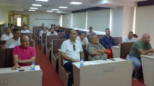 Kuşadası'nda seyahat acentaları ve esnaf temsilcileri bir araya geldi