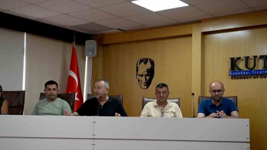 Kuşadası'nda seyahat acentaları ve esnaf temsilcileri bir araya geldi