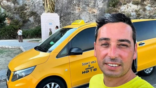 Kuşadası'nda taksici bıçaklı saldırıda hayatını kaybetti