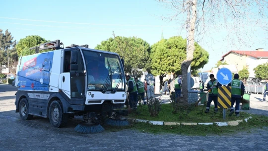 Kuşadası'nda tüm mahallelere eşit ve kaliteli hizmet gidiyor