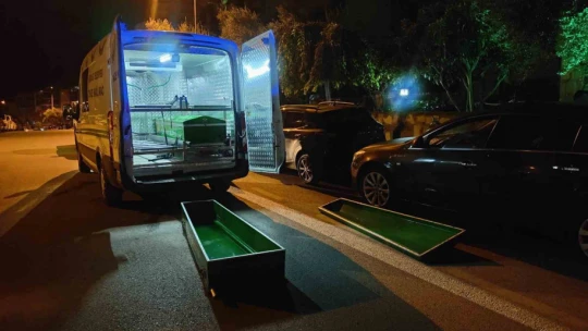 Kuşadası'nda yalnız yaşayan şahıs evinde ölü bulundu