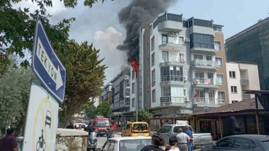 Kuşadası'nda yangın paniği