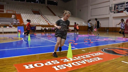 Kuşadası'nda yaz spor okulları için kayıtlar başladı