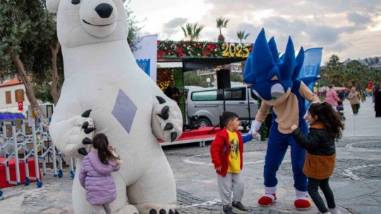 Kuşadası'nda yeni yıl kutlamaları başladı