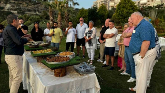 Kuşadası'nda yöresel yemekler tanıtıldı