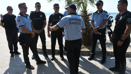 Kuşadası'nda zabıta ekiplerinden çadır ve karavan denetimi