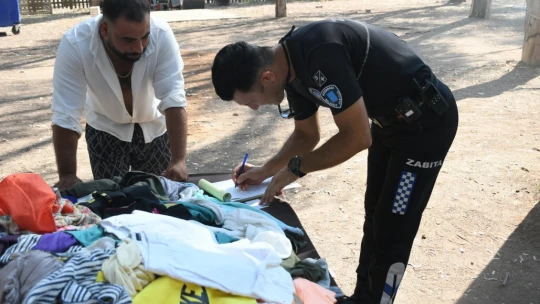 Kuşadası'nda zabıta ekiplerinden çadır ve karavan denetimi
