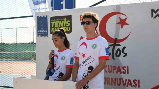 Kuşadası'nda Zafer Bayramı coşkusu tenis turnuvasıyla kutlanıyor