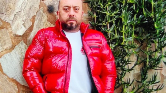 Kuşadası'ndaki evinde ölü olarak bulundu