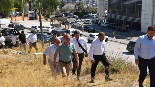 Kuşadası'ndaki sağlık çalışmaları yerinde incelendi