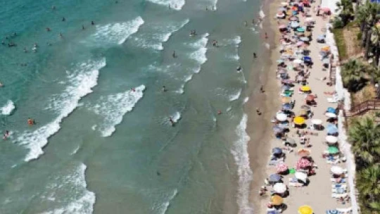 Kuşadası'nın nüfusu bayramda 1 milyonu geçti