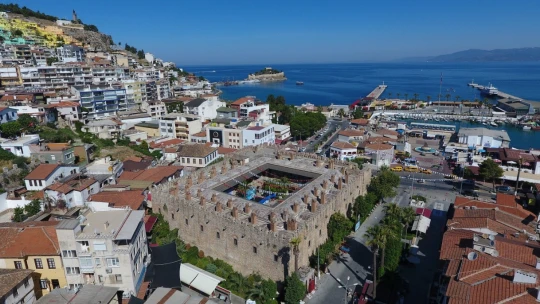 Kuşadası'nın yeni müzeleri ziyaretçi akınına uğradı