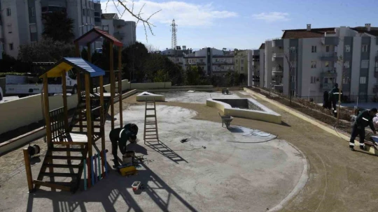Kuşadası'nın yeşil alan miktarı her geçen gün artıyor