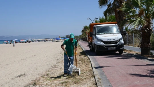 Kuşadası plajlarında detaylı bakım ve temizlik çalışması yapıldı