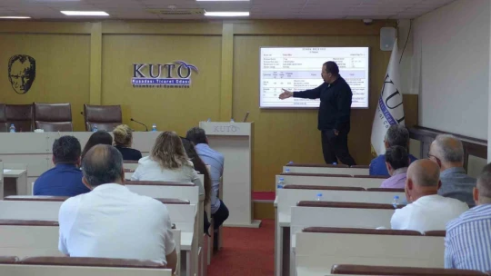 Kuşadası Ticaret Odası'nda, Restoranlara Yönelik Maliyet ve Menü Hazırlama eğitimi verildi
